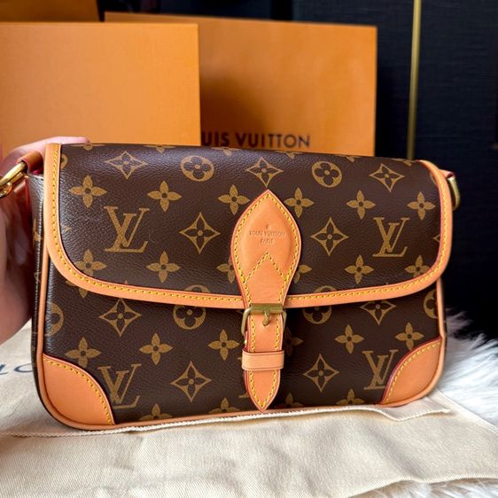 Louis Vuitton  งานแปลงแคนวาส Diane 💯 รูปที่ 2