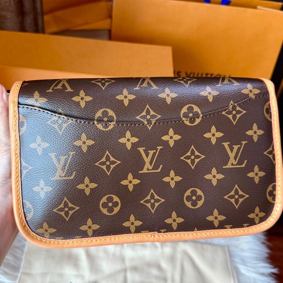 Louis Vuitton  งานแปลงแคนวาส Diane 💯 รูปที่ 4