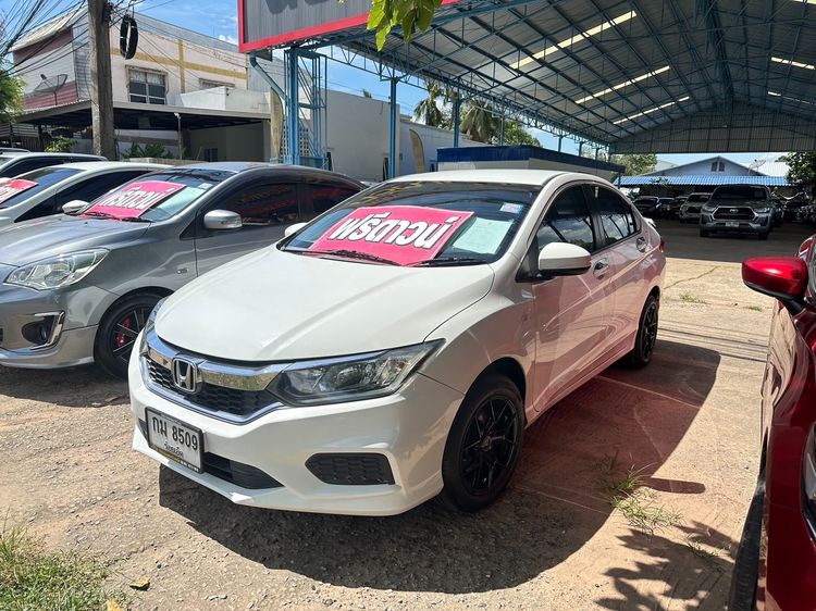 Honda City 2018 1.5 V i-VTEC Sedan เบนซิน ไม่ติดแก๊ส เกียร์อัตโนมัติ ขาว