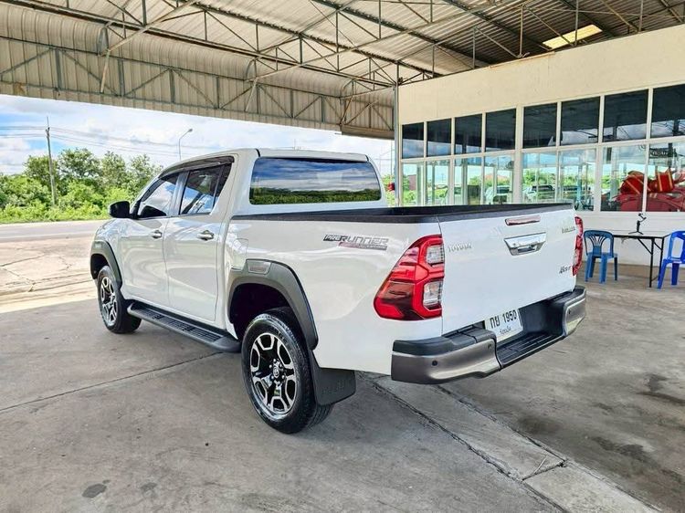 Toyota Hilux Revo 2023 Double Cab 2.4 Mid Prerunner Pickup ดีเซล ไม่ติดแก๊ส เกียร์ธรรมดา ขาว รูปที่ 3