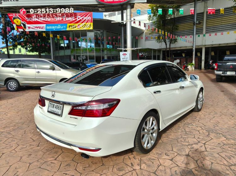 Honda Accord 2017 2.4 EL i-VTEC Sedan เบนซิน ไม่ติดแก๊ส เกียร์อัตโนมัติ ขาว รูปที่ 4