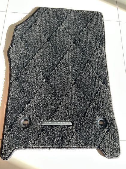 พรหมปูพื้นรถ Toyota vellfire รูปที่ 2