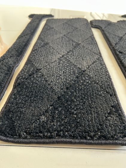 พรหมปูพื้นรถ Toyota vellfire รูปที่ 11