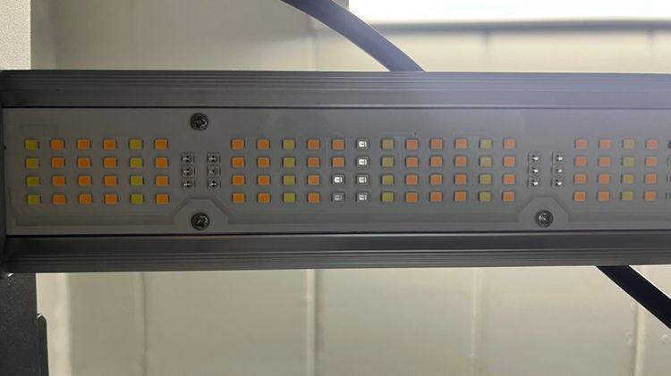 ไฟ LED ปลูกต้นไม้ Full Spectrum พร้อม Dimmer – พับได้ 12 Bar กำลัง 1200 วัตต์ รูปที่ 4