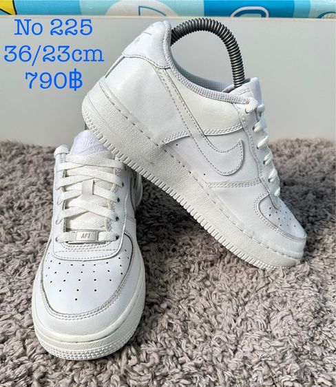 มือสองสภาพใหม่ Nike Air Force 1