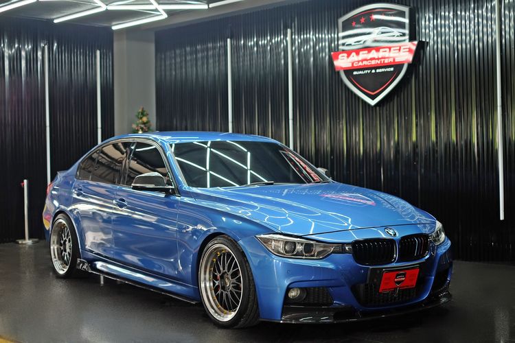 รถ BMW Series 3 328i สี น้ำเงิน