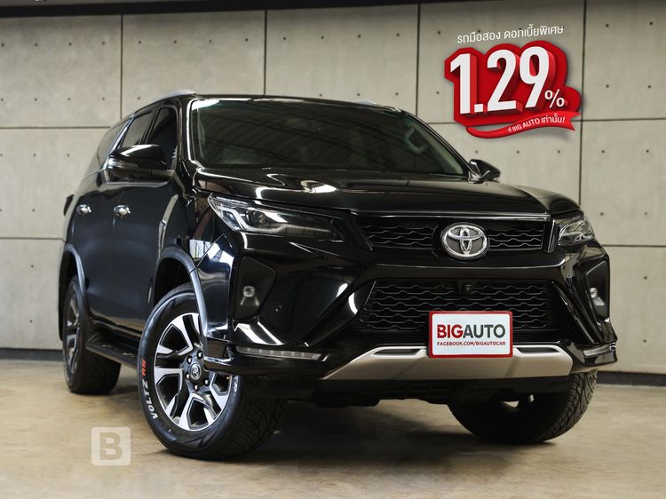 Toyota Fortuner 2022 2.4 Leader V 4WD Utility-car ดีเซล ไม่ติดแก๊ส เกียร์อัตโนมัติ ดำ