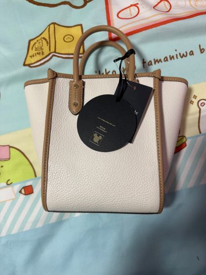 kate spade Disney X KSNY Chip N Dale Mini Tote รูปที่ 3