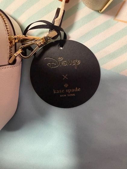 กระเป๋า kate spade  Disney X KSNY Chip N Dale Mini Camera Bag รูปที่ 3