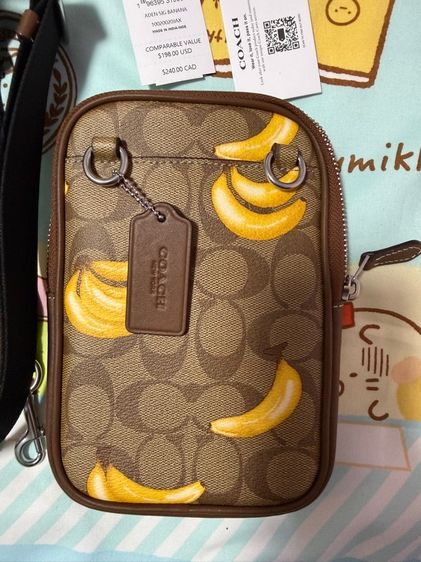 กระเป๋าCoach  ADEN CROSSBODY IN SIGNATURE CANVAS WITH BANANA PRINT รูปที่ 4