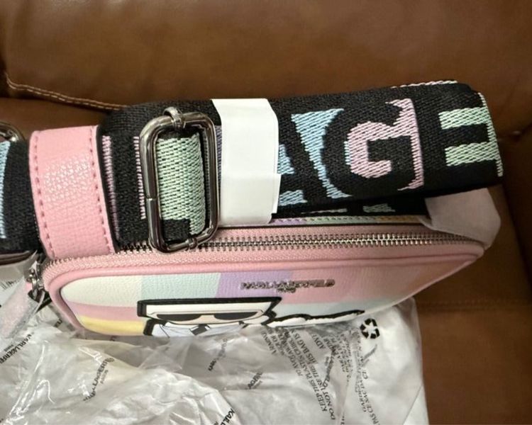 กระเป๋า Karl Lagerfeld Maybelle Camera Crossbody Checkered Blush Combo Boxed รูปที่ 4