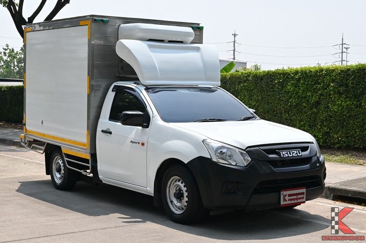 รถ Isuzu D-MAX 1.9 B สี ขาว