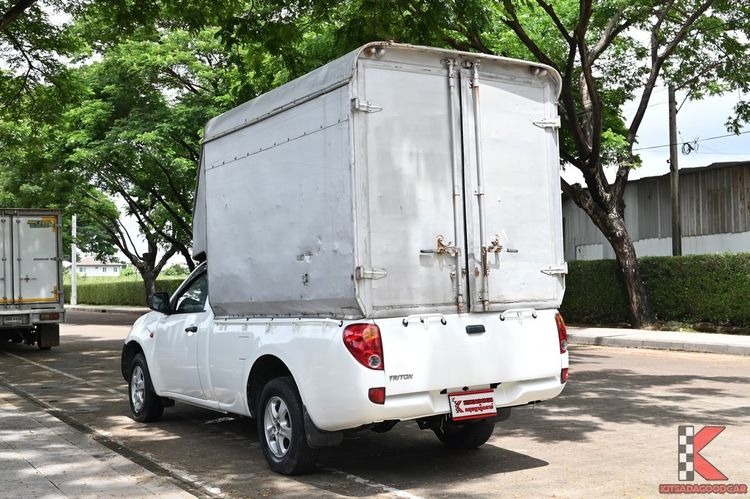 Mitsubishi Triton 2012 2.4 GL Pickup เบนซิน ไม่ติดแก๊ส เกียร์ธรรมดา ขาว รูปที่ 3