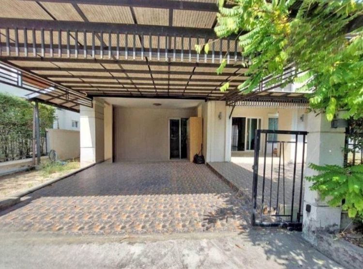 มีบางส่วน ขายบ้านเดี่ยว 2 ชั้น หมู่บ้านเดอะเซนโทรวงแหวน-อ่อนนุชลาดกระบัง พร้อมเข้าอยู่ ทำเลดี เดินทางสะดวก ใกล้โรบินสัน ลาดกระบัง  รูปที่ 2