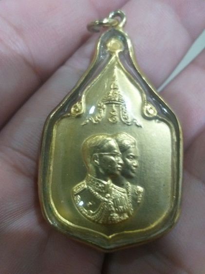 ขายเหรียญร.9รุ่นกาญจนาภิเษกช้าง3เชือกสนใจโทรคุยกันอย่างเดียวนะครับไม่ตอบแชทนะคับ0620941360แสนคับ