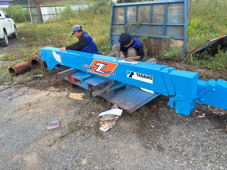 ขายเครน 4.5 ตัน 3 ปอก