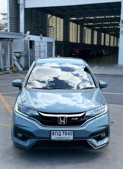 Honda Jazz 2018 1.5 RS i-VTEC Sedan เบนซิน ไม่ติดแก๊ส เกียร์อัตโนมัติ เทา รูปที่ 2