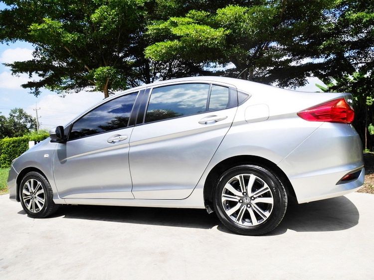 Honda City 2017 1.5 V i-VTEC Sedan เบนซิน ไม่ติดแก๊ส เกียร์อัตโนมัติ บรอนซ์เงิน รูปที่ 3