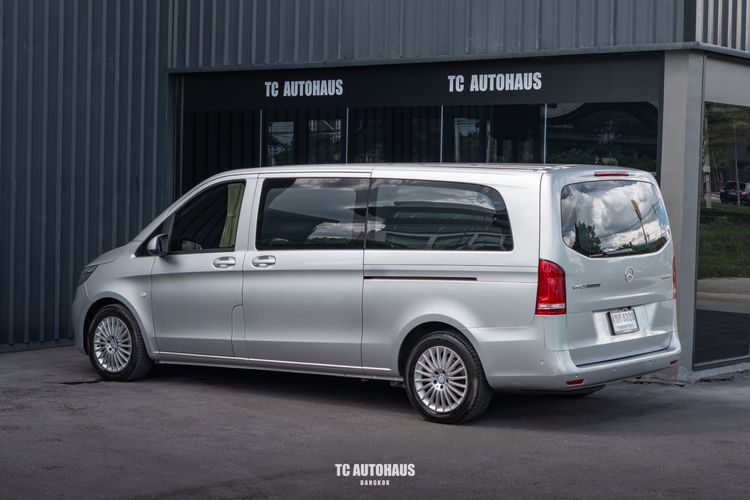 Mercedes-Benz V-Class 2017 Vito Van ดีเซล ไม่ติดแก๊ส เกียร์อัตโนมัติ บรอนซ์เงิน รูปที่ 4