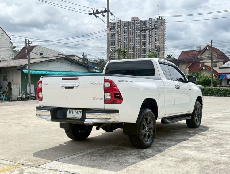 Toyota Hilux Revo 2021 Smart Cab 2.4 Mid Prerunner Pickup ดีเซล ไม่ติดแก๊ส เกียร์ธรรมดา ขาว รูปที่ 2