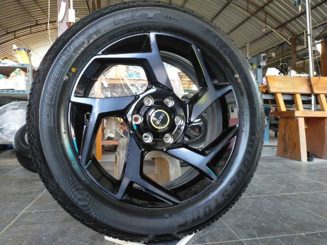 แม็กอีซูซูสีเดิม น้องๆป้ายแดง ขอบ20 พร้อมยางบริสโตน 265 50 20 ปี25 ยางสวยทุก เส้นตุ่มหน้ายางยังอยู่ ใส่ isuzu ตัวสูงได้ทุกรุ่น mu-x mu 7 รูปที่ 2