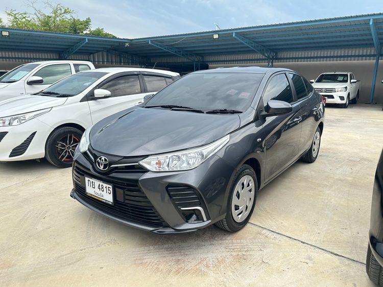 Toyota Yaris ATIV 2022 1.2 Entry Sedan เบนซิน ไม่ติดแก๊ส เกียร์อัตโนมัติ เทา