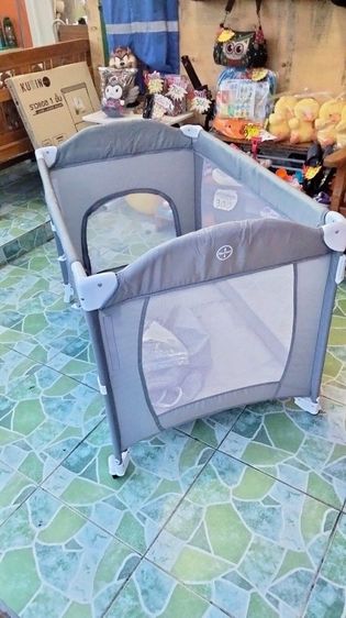 เปลพับเด็กอ่อนกับเสื้อผ้าเด็ก  รูปที่ 3