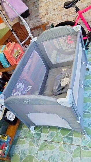 เปลเด็กอ่อน อื่นๆ เปลพับเด็กอ่อนกับเสื้อผ้าเด็ก 