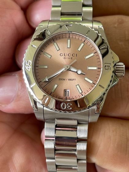 GUCCI Dive 32 mm Women's Watch Brown Dial Quartz Stainless Steel YA136401 รูปที่ 11