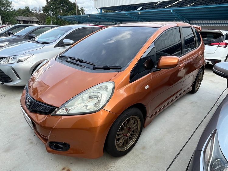 Honda Jazz 2012 1.5 V i-VTEC Sedan เบนซิน ไม่ติดแก๊ส เกียร์อัตโนมัติ ส้ม