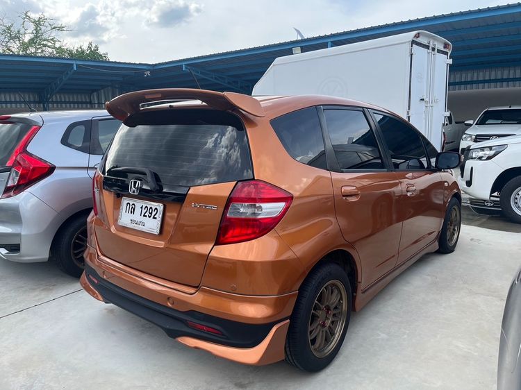 Honda Jazz 2012 1.5 V i-VTEC Sedan เบนซิน ไม่ติดแก๊ส เกียร์อัตโนมัติ ส้ม รูปที่ 3
