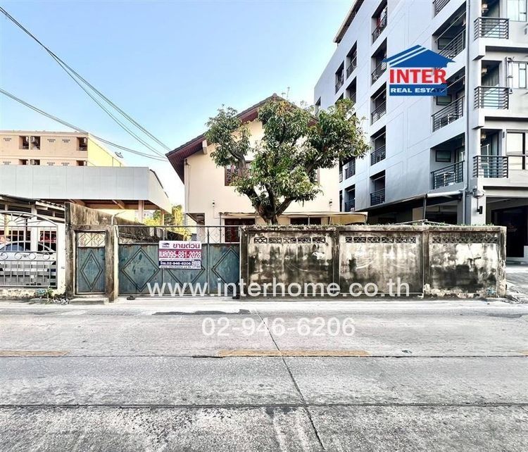 ไม่ใช่ บ้านเดี่ยว 2 ชั้น 71 ตร.ว. บ้านเดี่ยว ข้างหน้าซอยติด BTS สวนหลวง ร. 9 ตรงข้าม ซีคอนสแควร์ ศรีนครินทร์ ซอยศรีนครินทร์42 ถนนศรีนครินทร์ เขตประ