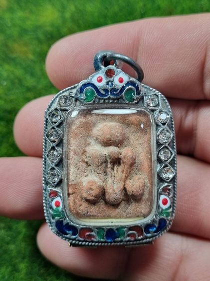 พระผงกระดูกผีเก่าๆ