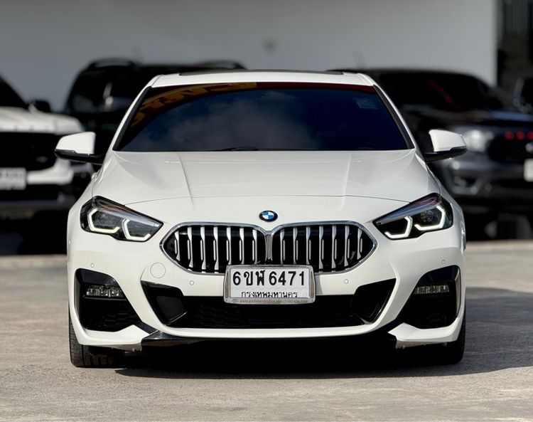 BMW Series 2 2019 218i Sedan เบนซิน ไม่ติดแก๊ส เกียร์อัตโนมัติ ขาว รูปที่ 3