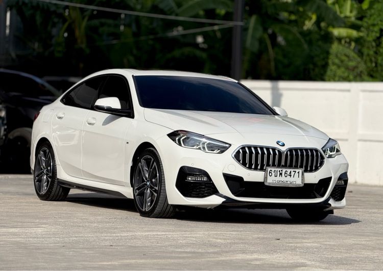 BMW Series 2 2019 218i Sedan เบนซิน ไม่ติดแก๊ส เกียร์อัตโนมัติ ขาว รูปที่ 2