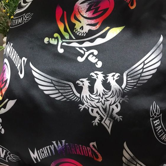 High and Low the Mighty Warriors หมอนอิง ลายอย่างหล่อ รูปที่ 2