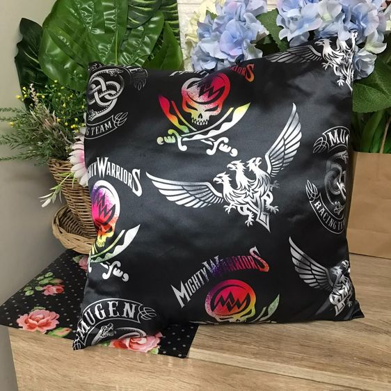 High and Low the Mighty Warriors หมอนอิง ลายอย่างหล่อ