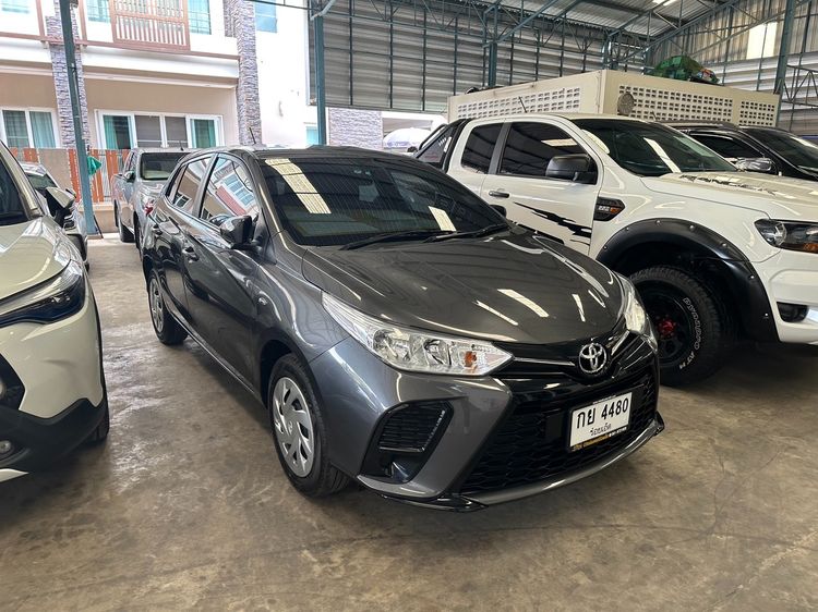 Toyota Yaris 2022 1.2 Entry Sedan เบนซิน ไม่ติดแก๊ส เกียร์อัตโนมัติ เทา รูปที่ 2