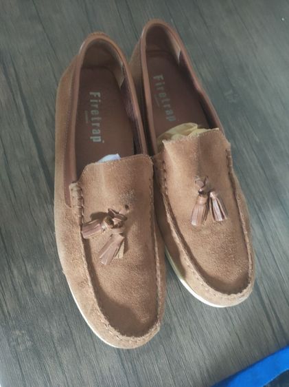 รองเท้าหนังกลับ ยี่ห้อ firetrap 42