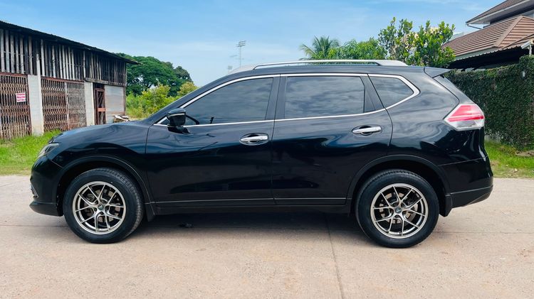 Nissan X-Trail 2015 2.0 V 4WD Utility-car เบนซิน ไม่ติดแก๊ส เกียร์อัตโนมัติ ดำ รูปที่ 4