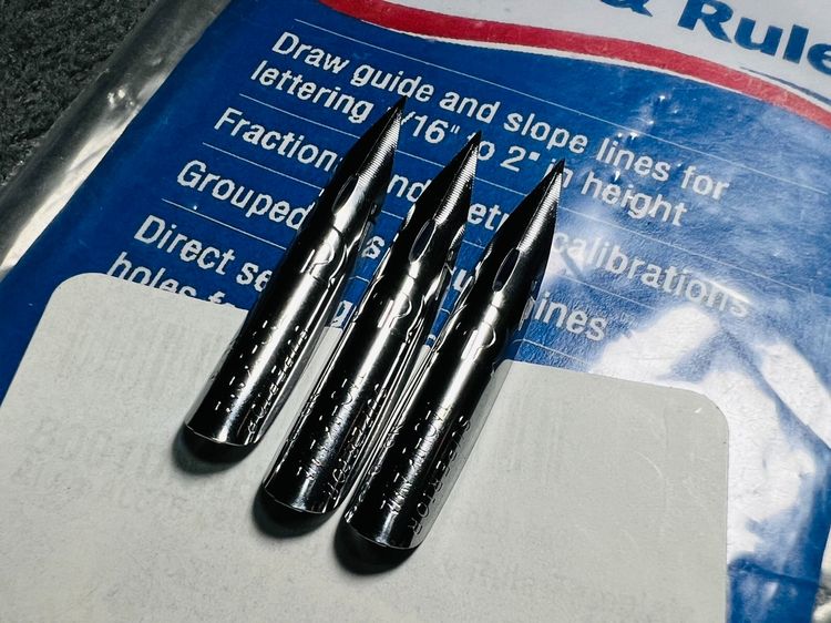 ขาย Template เส้นบรรทัด สำหรับ Calligraphy ยี่ห้อ Alvin AL666 Lettering Guide  รูปที่ 2