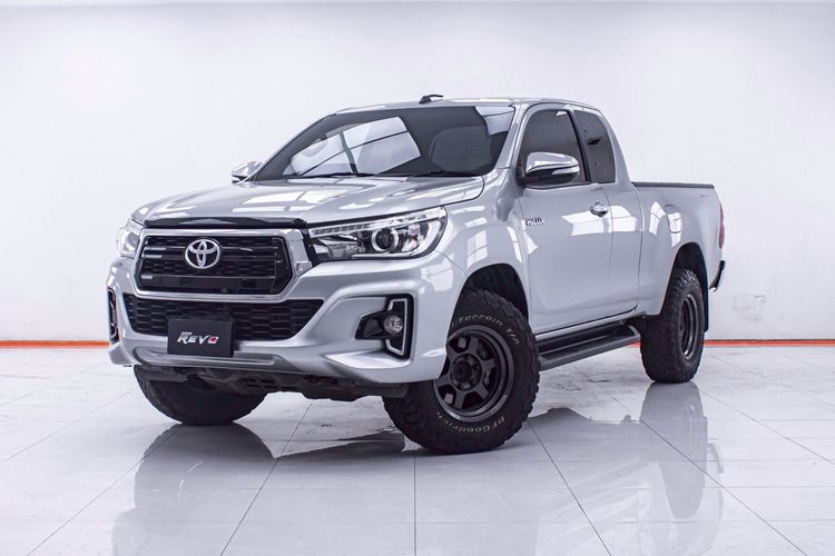 รถ Toyota Hilux Revo 2.4 Prerunner E Plus สี เทา