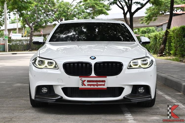 BMW Series 5 2015 525d Sedan ดีเซล ไม่ติดแก๊ส เกียร์อัตโนมัติ ขาว รูปที่ 2