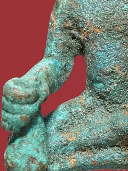 เทวรูปพระวิษณุ เนื้อสำริดสนิมเขียวหยก หายาก  รูปที่ 8