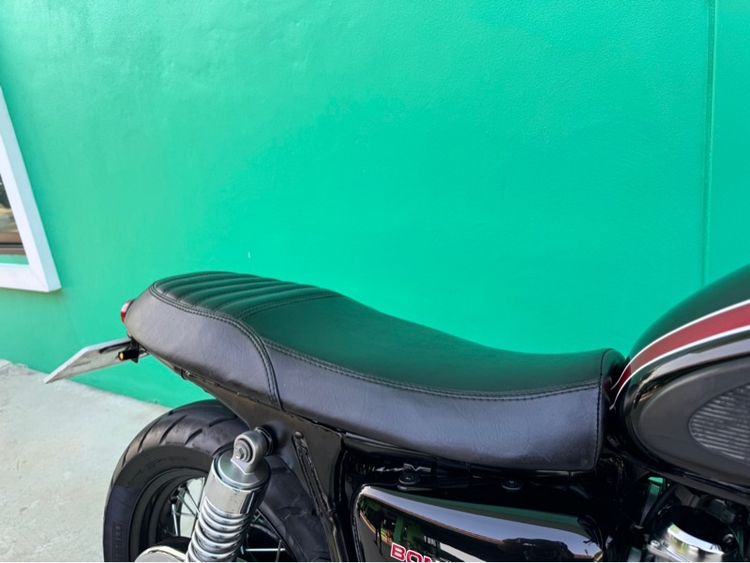 Thriumph Bonneville T100 สี ดำแดง หม้อลม รูปที่ 6
