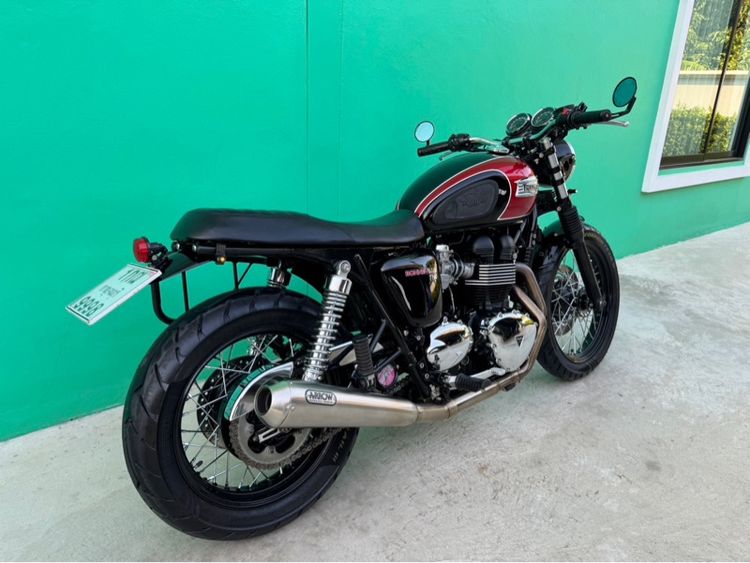 Thriumph Bonneville T100 สี ดำแดง หม้อลม รูปที่ 3