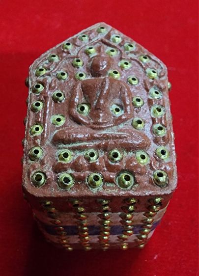 พระขุนแผนปู่ทิมใหญ่กรรมการ5ชั้น ฝังตะกรุดทั่วองค์ องค์ที่2 รูปที่ 2