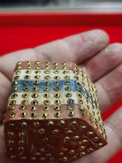 พระขุนแผนปู่ทิมใหญ่กรรมการ5ชั้น ฝังตะกรุดทั่วองค์ องค์ที่2 รูปที่ 18