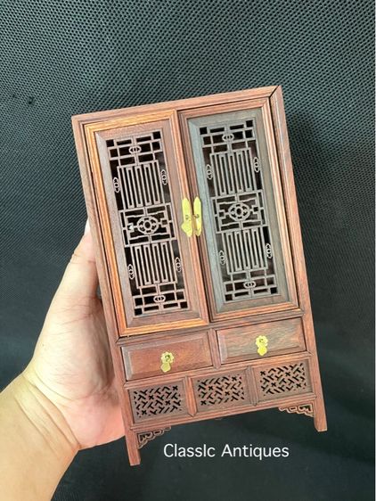ตู้ไม้ สไตล์จีน งานจิ๋วสะสมA3 รูปที่ 12