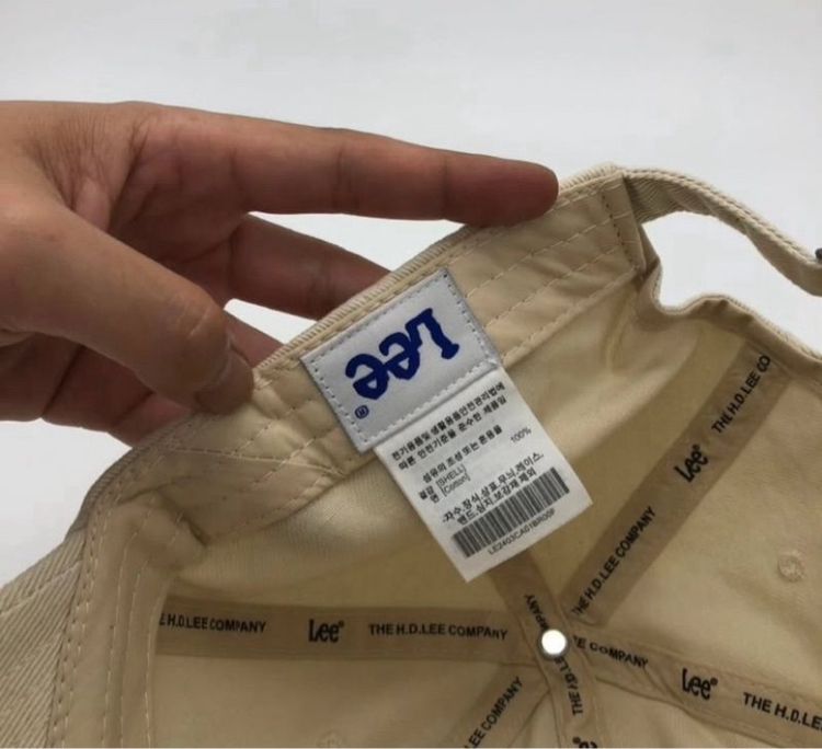 หมวก Lee สีครีม โลโก้ Lee classic brand แท้ 100 💯 รูปที่ 3